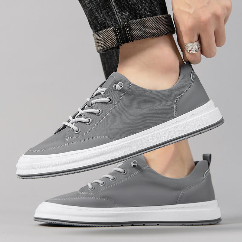 2024 Новые модные брендовые мужские однотонные кроссовки на шнуровке для отдыха на открытом воздухе, удобные повседневные туфли на плоской подошве, мужские черные кроссовки для скейтбординга