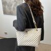 Retro Commuter Texture Chain Shoulder Bag Women's 2025 Spring New Versatile Ins Underarm Bag Tote Bag Women