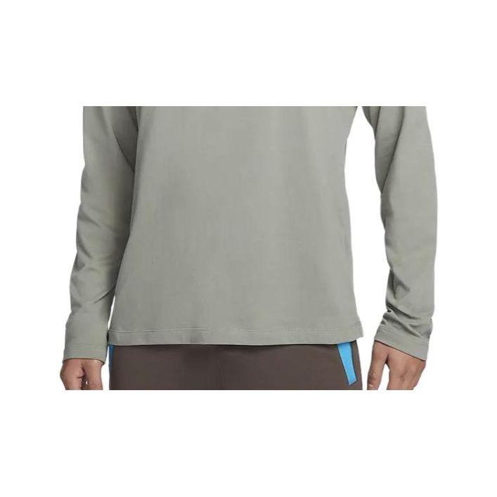 Nike Футболка Dri-FIT с круглым вырезом и принтом букв, быстросохнущая, повседневная, с длинным рукавом, в американском стиле, цвет темно-грязно-серый FN0828-053