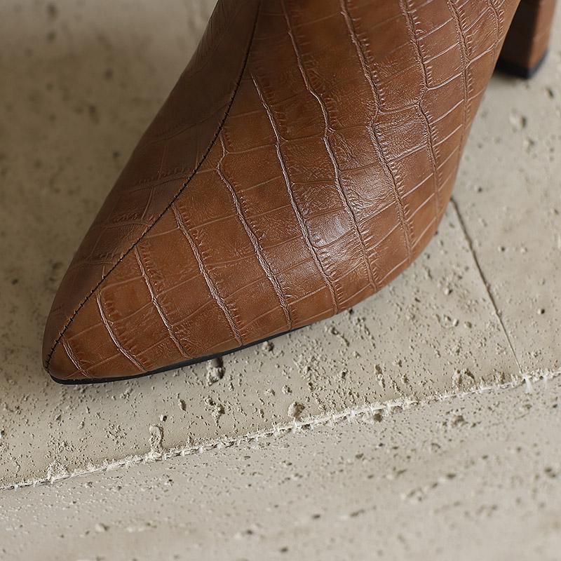 Women's High-heeled Short Boots Autumn and Winter New Solid Color Crocodile Pattern Thick Heel Large Size Pointed Short Boots