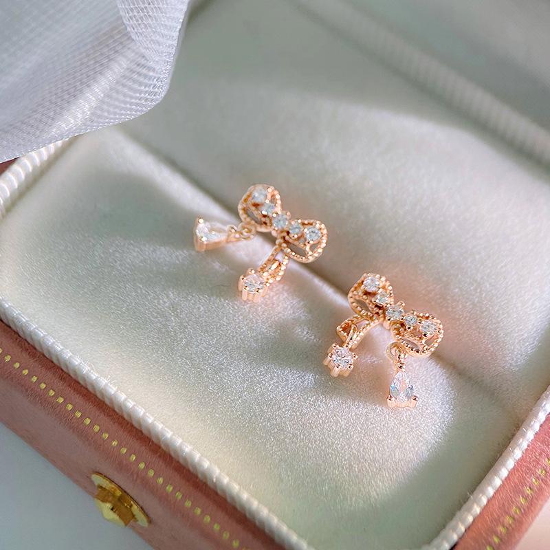 Изысканные серьги-бантики с каплями воды для женщин