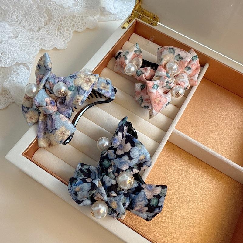 Charming and Elegant Fabric Daisy Twisted Hair Clip for Women, High Quality, Ponytail Vertical Hairpin