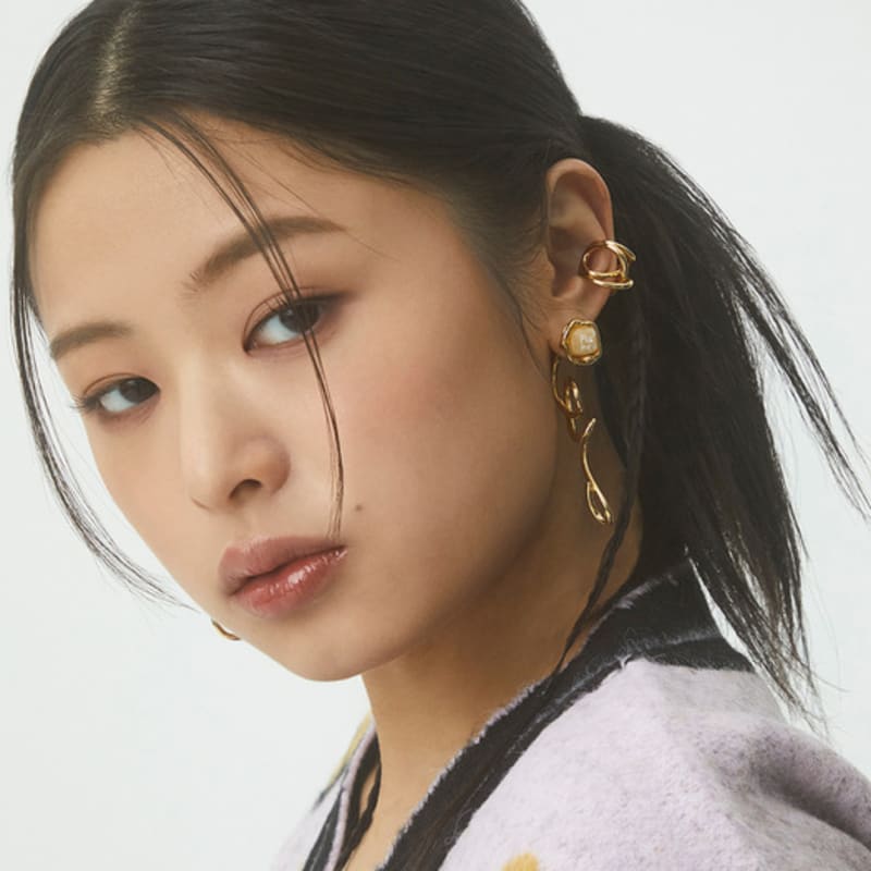 NEUF PIECE GARDEN PLANTS YELLOW CALCITE earring