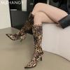 Леопардовые женские высокие сапоги с острым носком, сексуальные туфли на высоком каблуке, тренд 2024 года, новые ботинки челси, туфли-лодочки, роскошные вечерние зимние женские ботинки