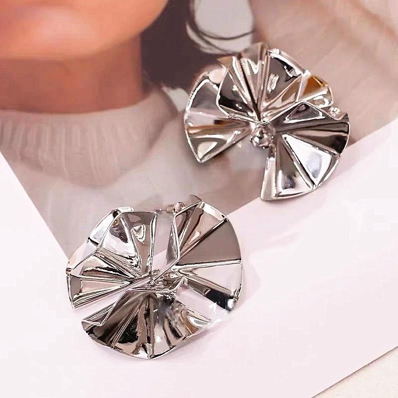 Retro Copper Alloy Butterfly Stud Earrings for Women