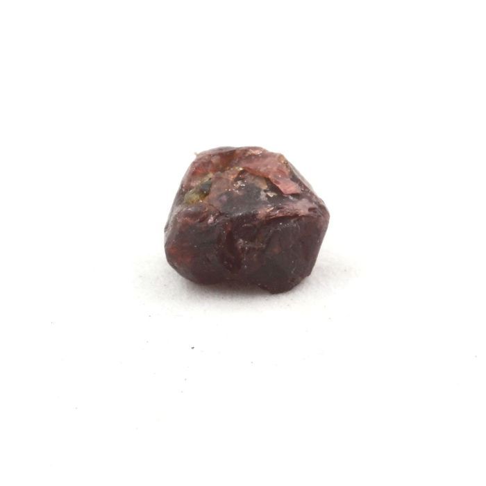 Pierres et Minéraux. Grenat.3.280 ct. Skardu Area, Gilgit-Baltistan, Pakistan.