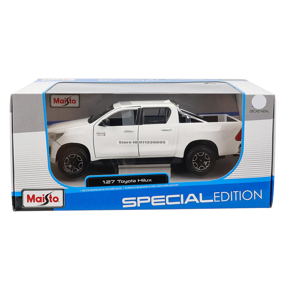 AGV3 Maisto 1:27 New Toyota Hilux Highly-detailed die-cast precision model car Model collection gift