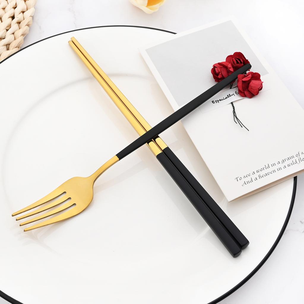 2Pcs Black Stainless Steel Set Cutlery Dinner Fork Chopsticks Portable Dinnerware Set Silverware Western Kitchen Home Tableware
