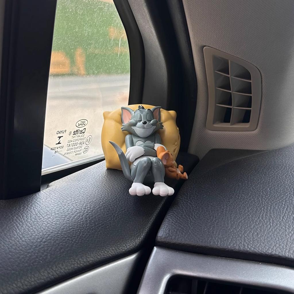 Декор для автомобиля Милая настольная кукла Украшения для салона автомобиля Аксессуары для центральной консоли