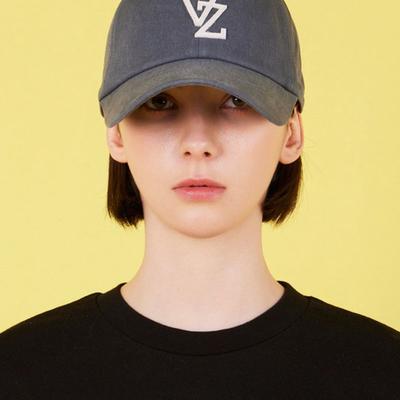 VARZAR Стильная washed бейсболка с вышивкой-монограммой, свободного кроя, цвет: угольный