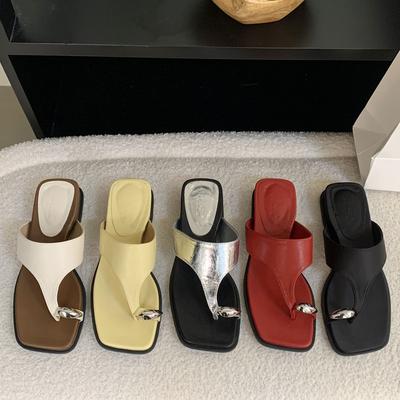 Тапочки на танкетке, сандалии-щипки, женская обувь, летняя обувь, пляжная обувь, серебристые сандалии, римские сандалии, женская обувь