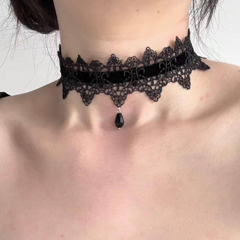 New Sexy Lace Flower Necklace For Women Gothic Punk Velvet Collar Choker Black Waterdrop Pendent Necklace Strap Bow Jewelry