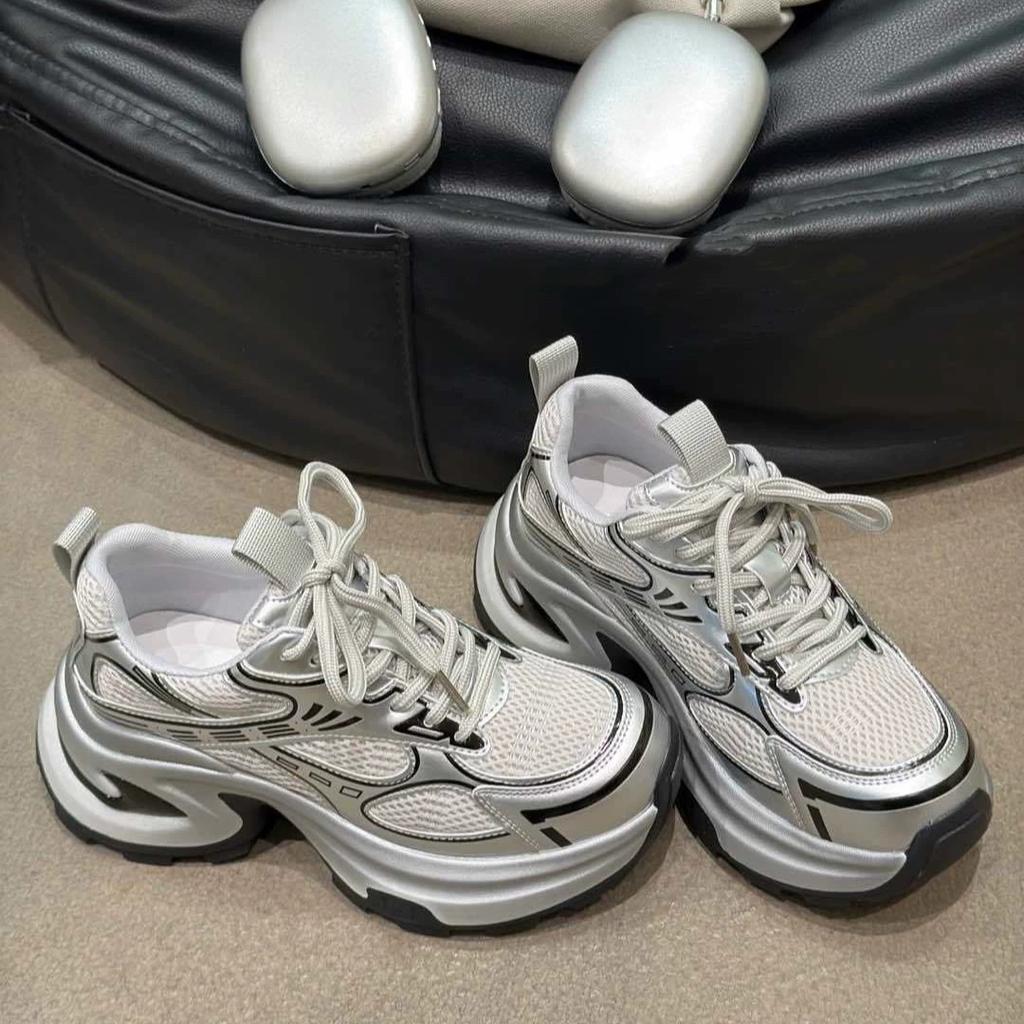 Сетчатые папины кроссовки женские летние новые на толстой подошве-маффин увеличивают рост и стройнят, легкие повседневные спортивные туфли