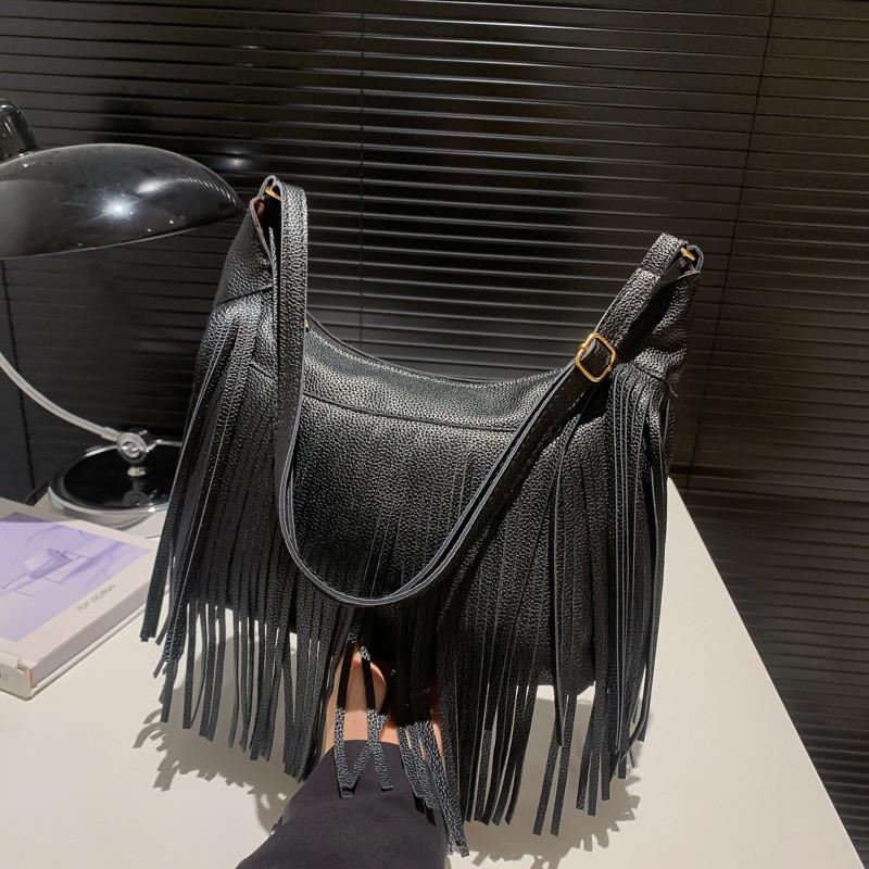 Elegant Retro-inspired Medium Crossbody Bag For Women Faux Suede With Fringe
