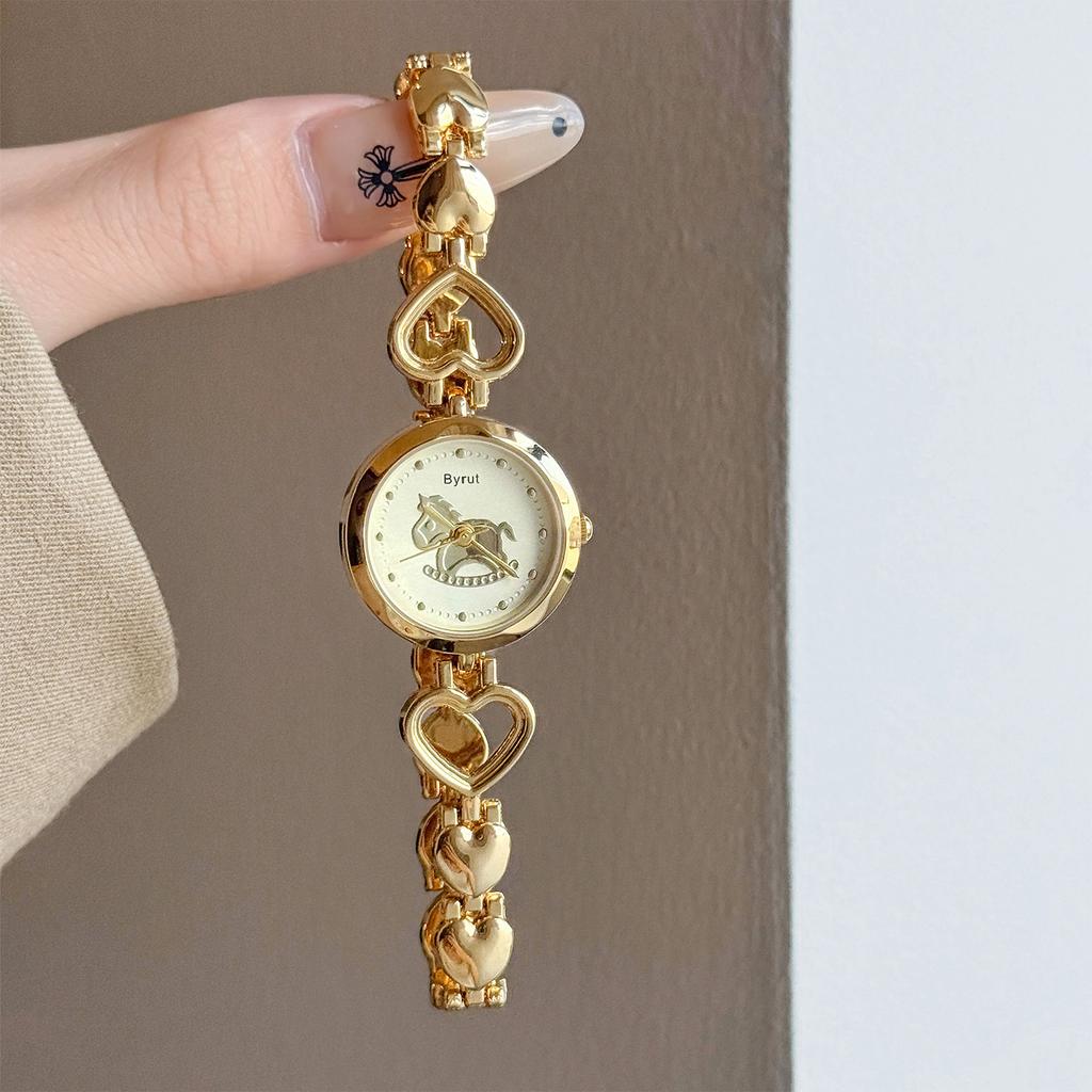 Fashion Casual Gold Women's Watch with Heart-Shaped Dial, Skeleton Bracelet, High-Quality Quartz Women's Watches Women's Gift