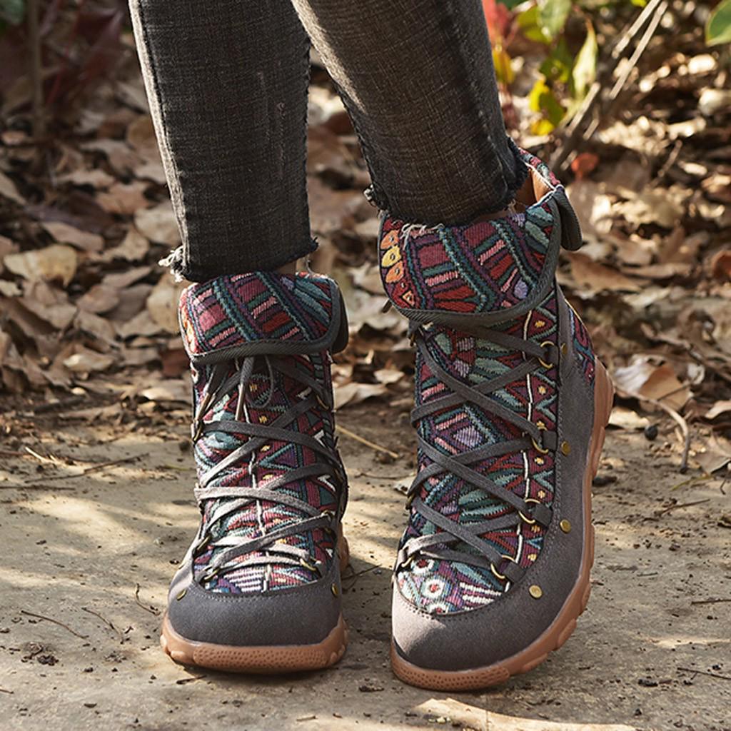 Retro Style Women Embroidery Flat Zipper Keep Warm Short Boot Round Toe Shoes