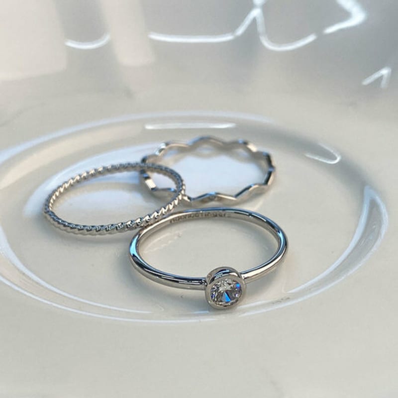 noonoo fingers white bezel ring