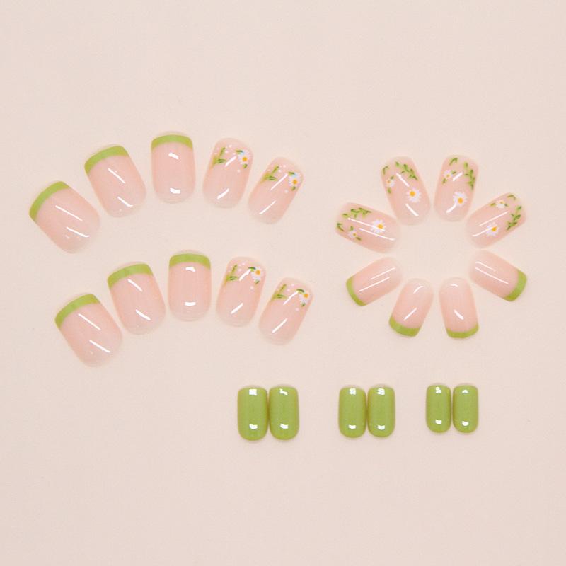 Green Fresh Daisies French Removable Nail Art Tablets 24 Pieces Press On Nails