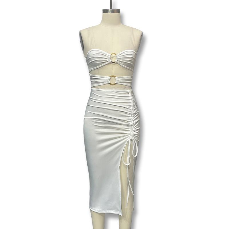 Женское платье без бретелек с сексуальным вырезом и высоким разрезом