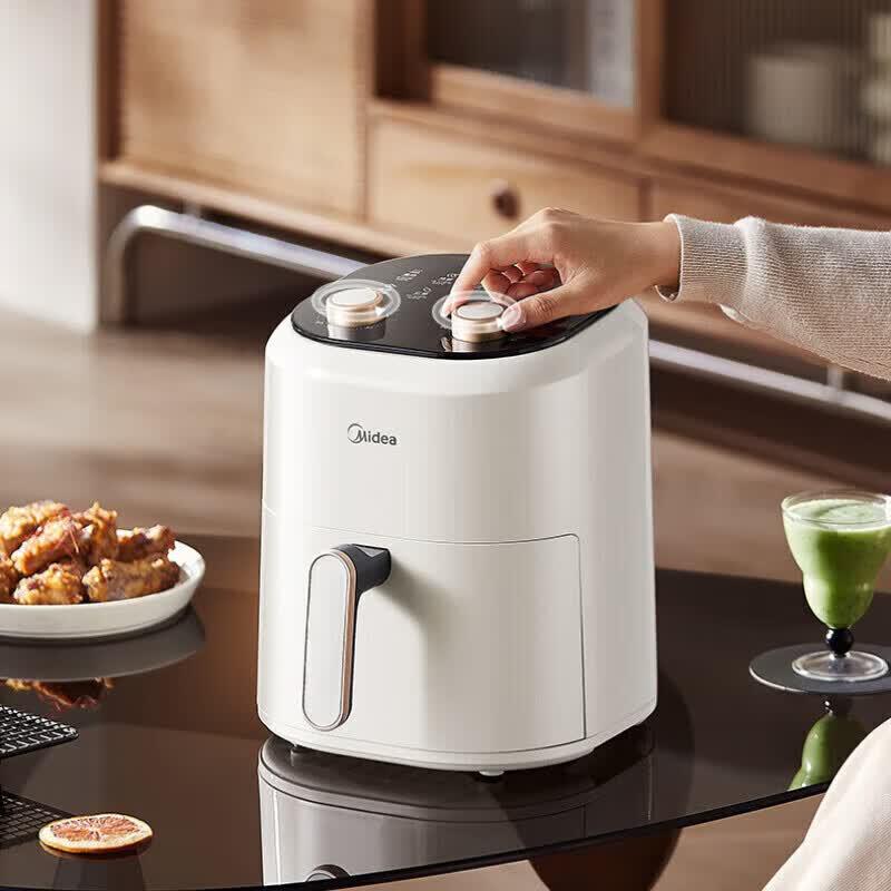 Midea Мультифункциональная аэрофритюрница 4,5 л, штепсель CN (адаптер в комплекте)
