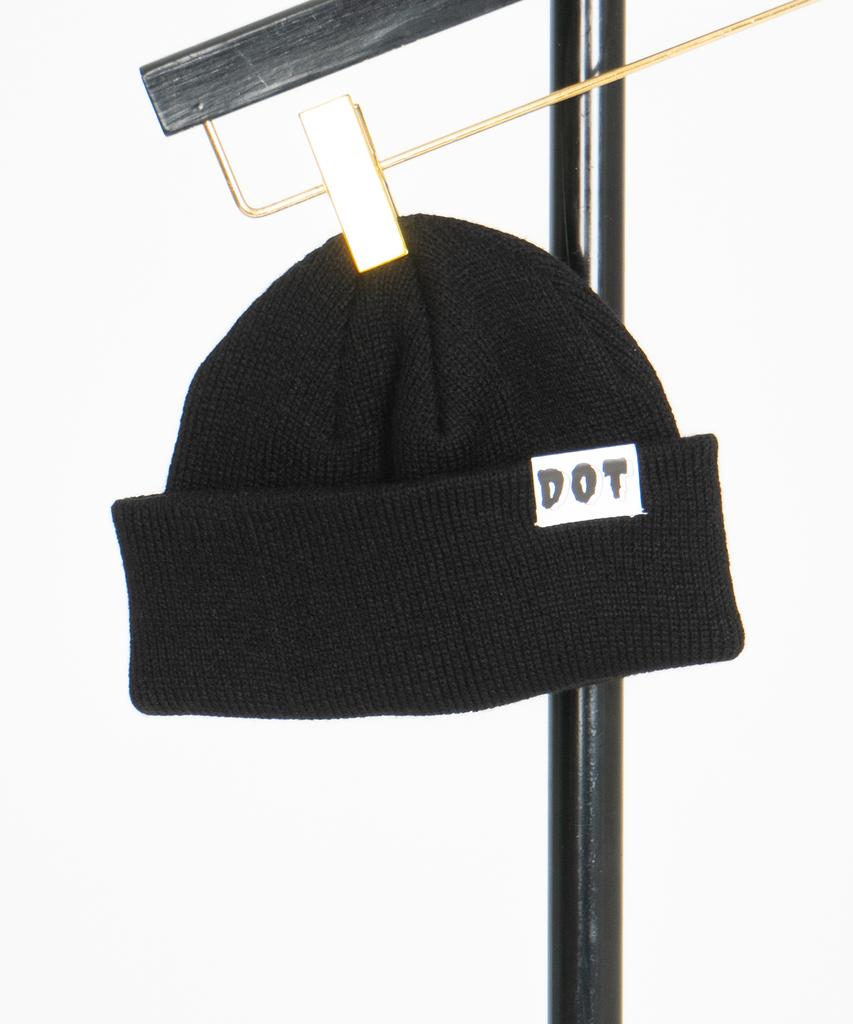 Черная акриловая шапка с логотипом ODD DOT