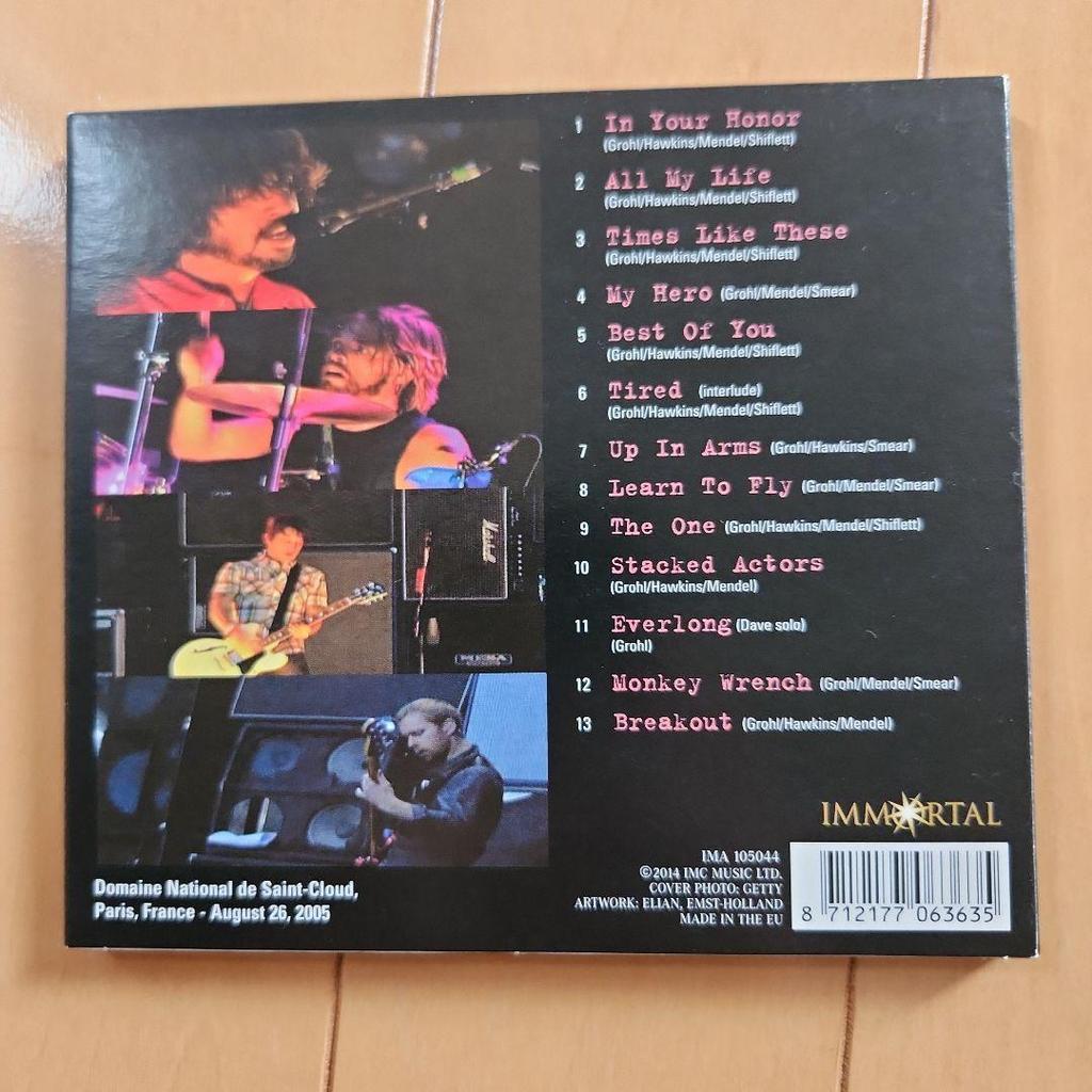 [ИСПОЛЬЗОВАН] Foo Fighters, концерт в Париже, 2005 г.