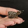 Solid Brass Snail Small Ornaments Tea Pet Ceremony Vintage Copper Simulation Animal Toy Figurines Miniatures Home Decorations