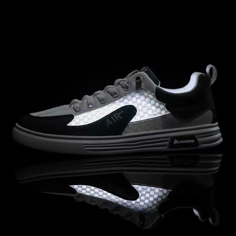 Men's shoes 2024 summer breathable thin mesh hollow one pedal small white board shoes men's casual sports net shoes tide