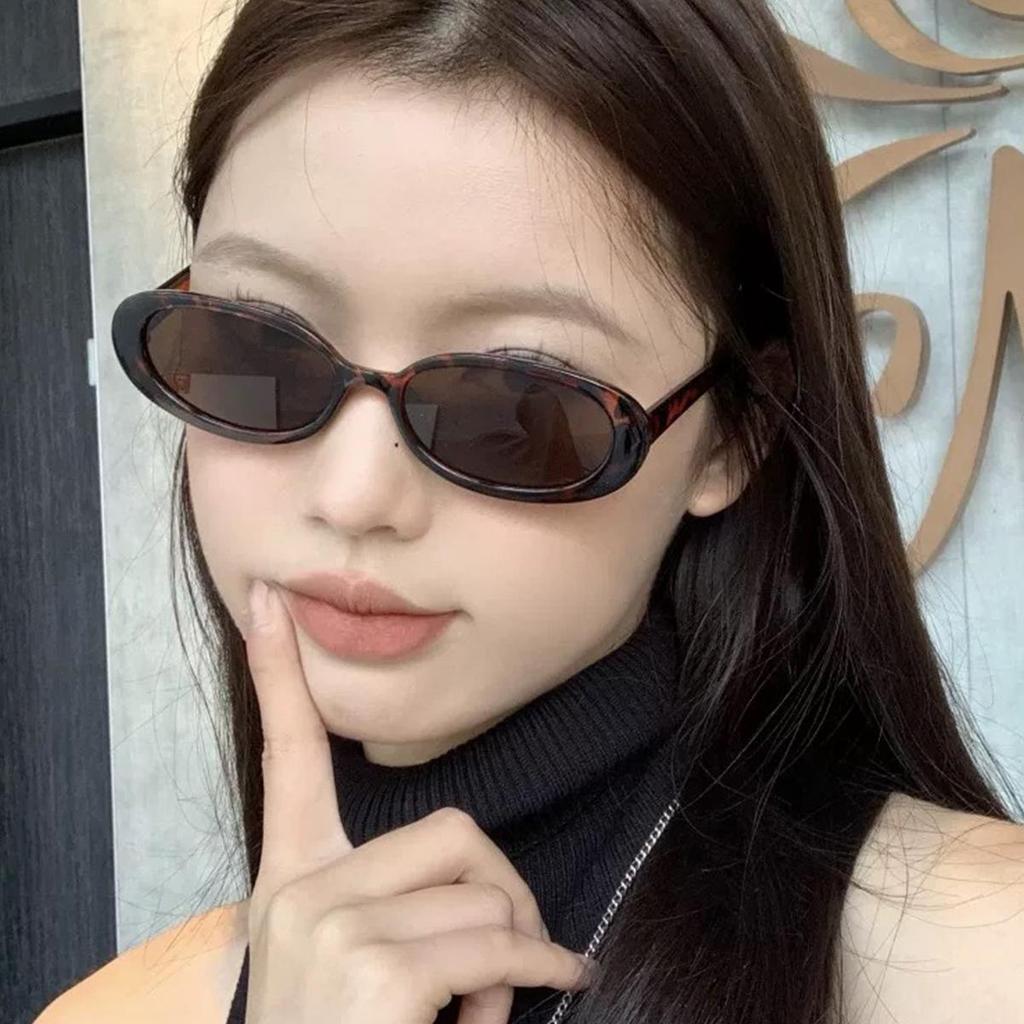 2025 Women's Retro Slimming Sunglasses - Hot Trendy Square Fashion Glasses
