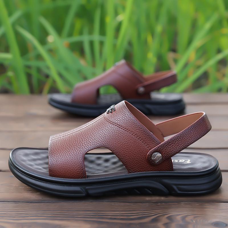Summer Men's Breathable Sandals Comfortable Casual Beach Shoes with Soft Soles Comfortable Fashionable Versatile Cool Slippers