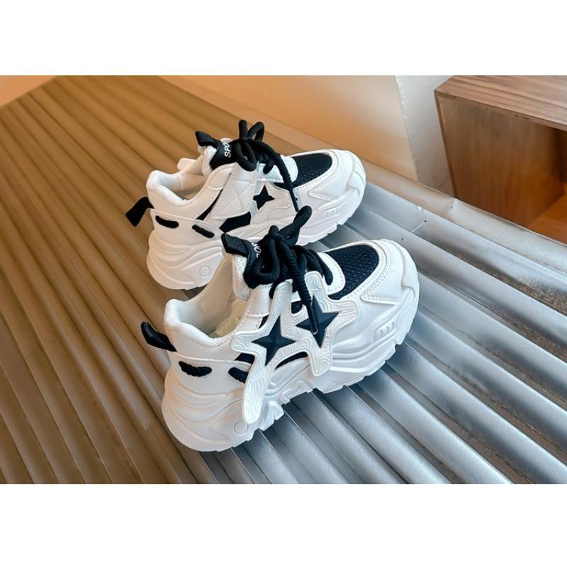 Модные универсальные кроссовки для девочек