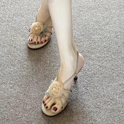 Мода Лето Новые Женские Сандалии на Высоком Каблуке с Камелиями Модные Сандалии с Открытым Носком Женские Повседневные Сандалии на Тонком Каблуке Sandalias Mujer