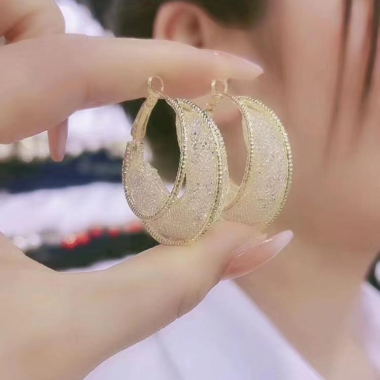 Темпераментные модные серьги-кольца Стильные и высококачественные серьги с кристаллами Легкие роскошные уникальные и универсальные серьги