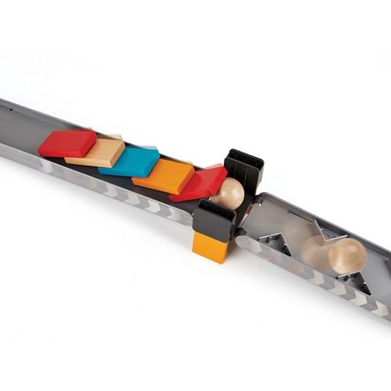 Деревянная игрушка-домино Hape Mighty Hero, популярная корейская игра