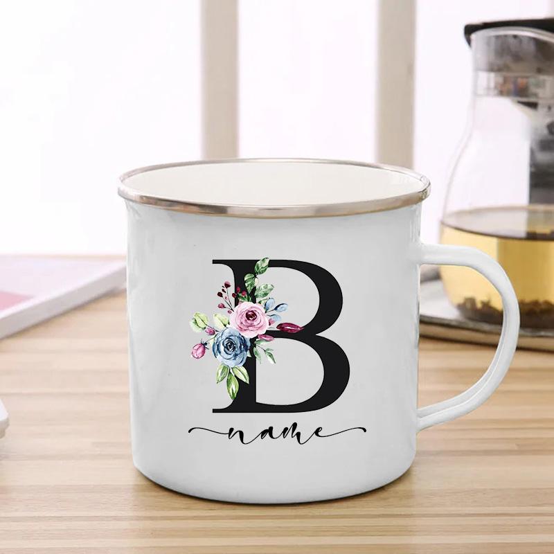 26 инициалов, черная буква, фиолетовый цветочный принт, эмалированная кружка, креативные кофейные чашки, дорожная чашка, персонализированные подарки, кружки для напитков
