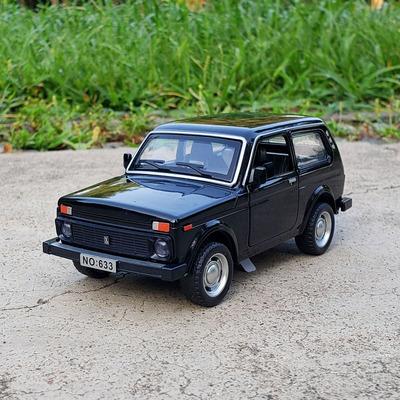 1/32 LADA NIVA Классический Автомобиль Сплав Модель Автомобиля Литье под Давлением Металлическая Игрушечная Машина Модели Транспортных Средств Симуляция Звук Свет Коллекция Детский Подарок