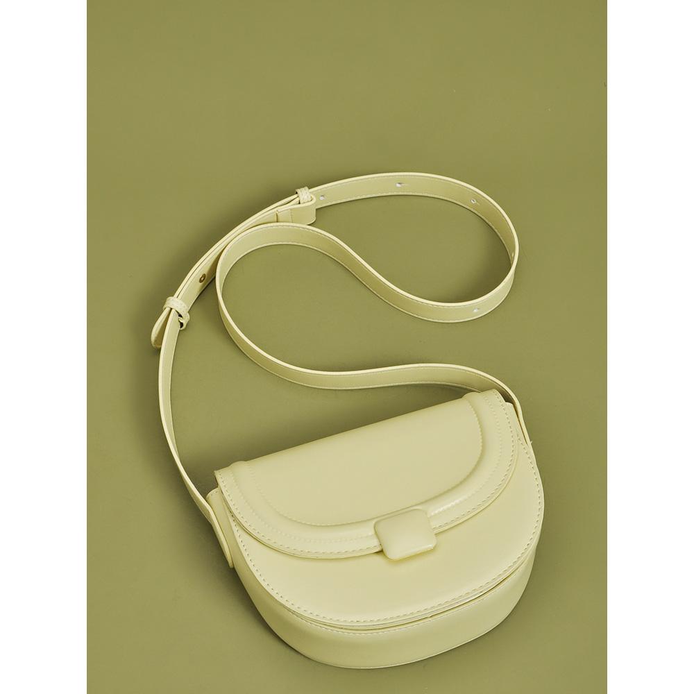 Сумка через плечо женская, весенняя, новая, из искусственной кожи, с магнитной пряжкой, полукруглая, в японском и корейском стиле, сумка через плечо на одно плечо