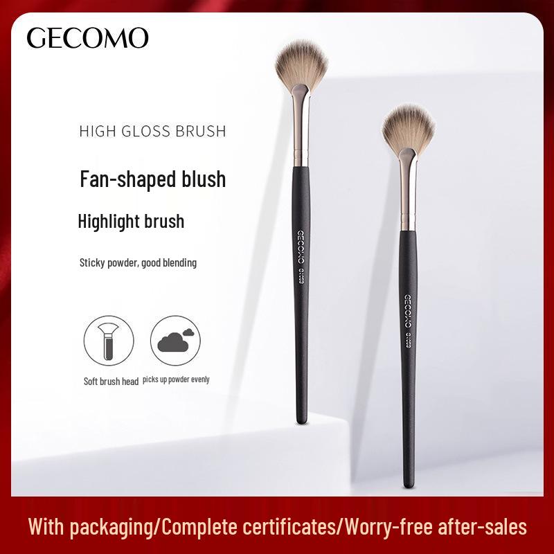 GECOMO Soft Bristle Blush & Highlighter Brush for Easy Application - Ideal for Beginners