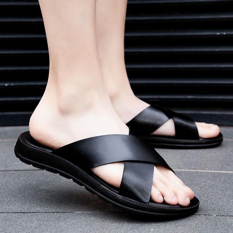 Fashion Men Shoes Italian Leather Slippers Men Beach Summer Shoes High Quality Big Size 38-47 Slip On Flats Male Flip Flops Mens Sandals