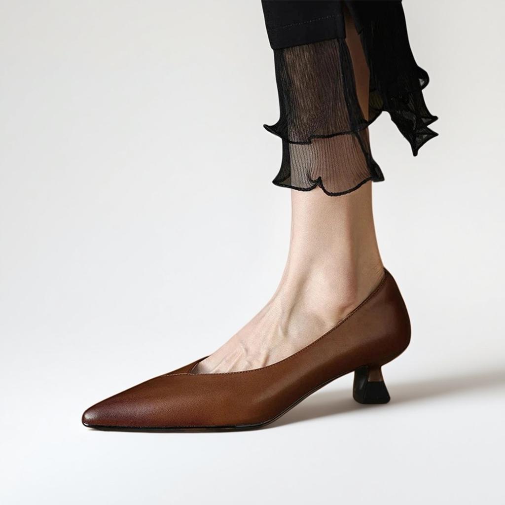 [British century old brand] Retro pointed thin heel patchwork fashion shoes with comfortable and versatile midsole for women's singles