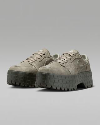 IR7248-304 Nike Air 1 Brooklyn Low "Spruce Fog/Cargo Khaki" (Женский)