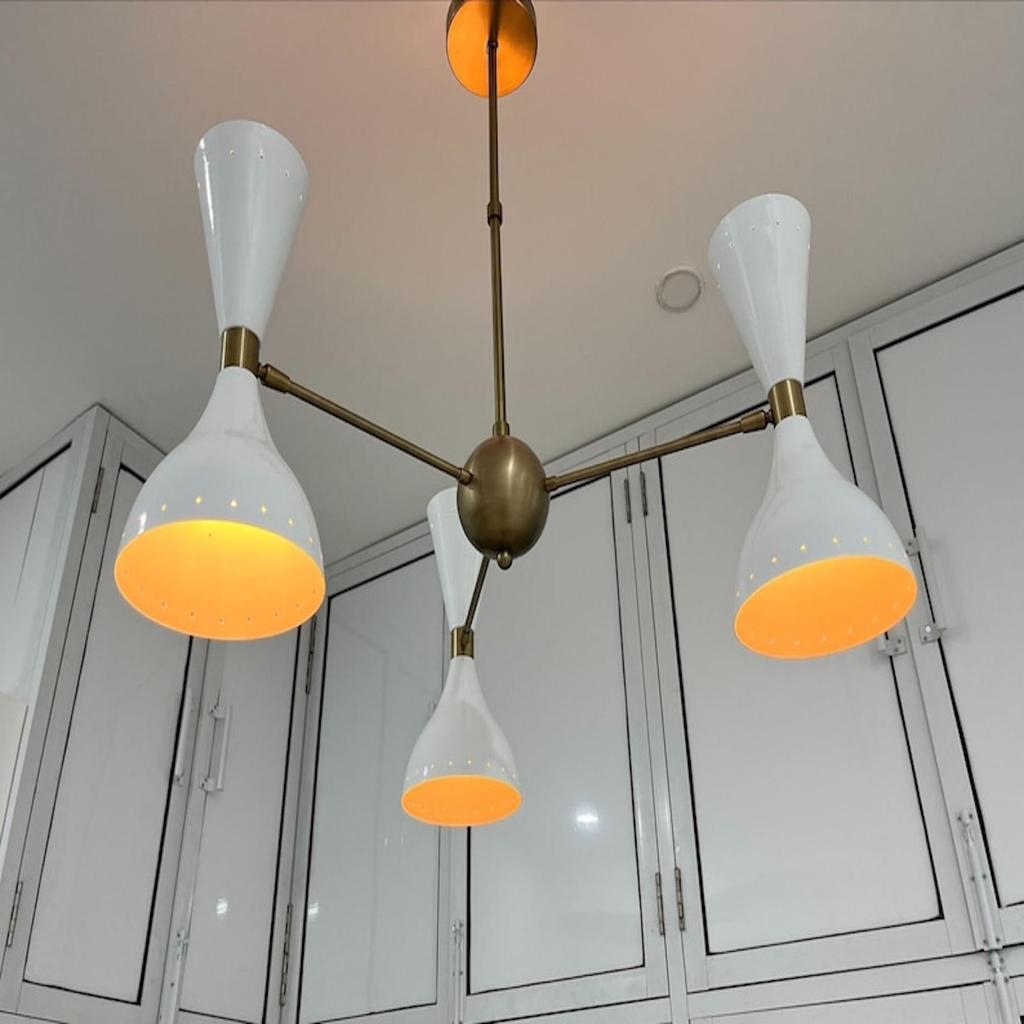 Современная люстра Stilnovo с тремя рожками, ручная работа, 6 лампочек, светильник середины века, итальянские дизайнерские люстры из необработанной латуни и белого цвета, декоративные