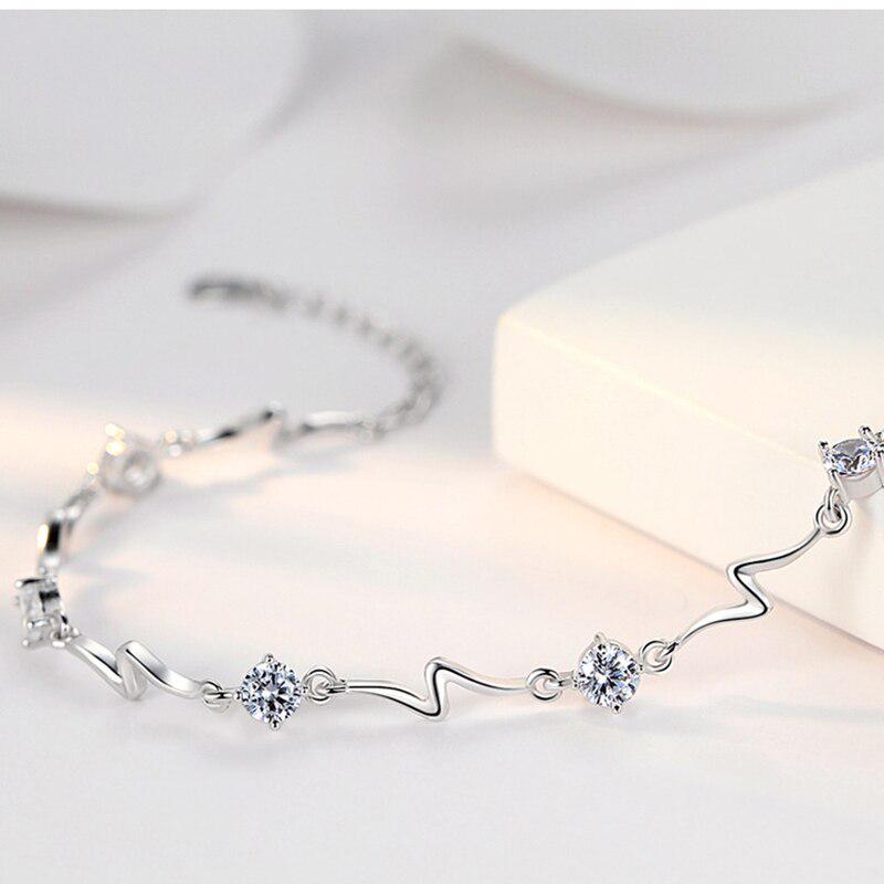 Серебрянное ожерелье для женщин. Подойдет и на свадьбу и в подарок