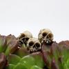 Skull statue miniature skull desktop decoration, Halloween miniature landscape figure, prank prop, haunted dollhouse accessory
