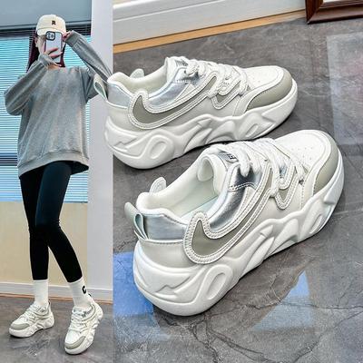 Женские модные кроссовки на платформе. Удобные повседневные прогулочные туфли для скейтбординга. Кроссовки из искусственной кожи. Легкая спортивная обувь на плоской подошве для женщин.