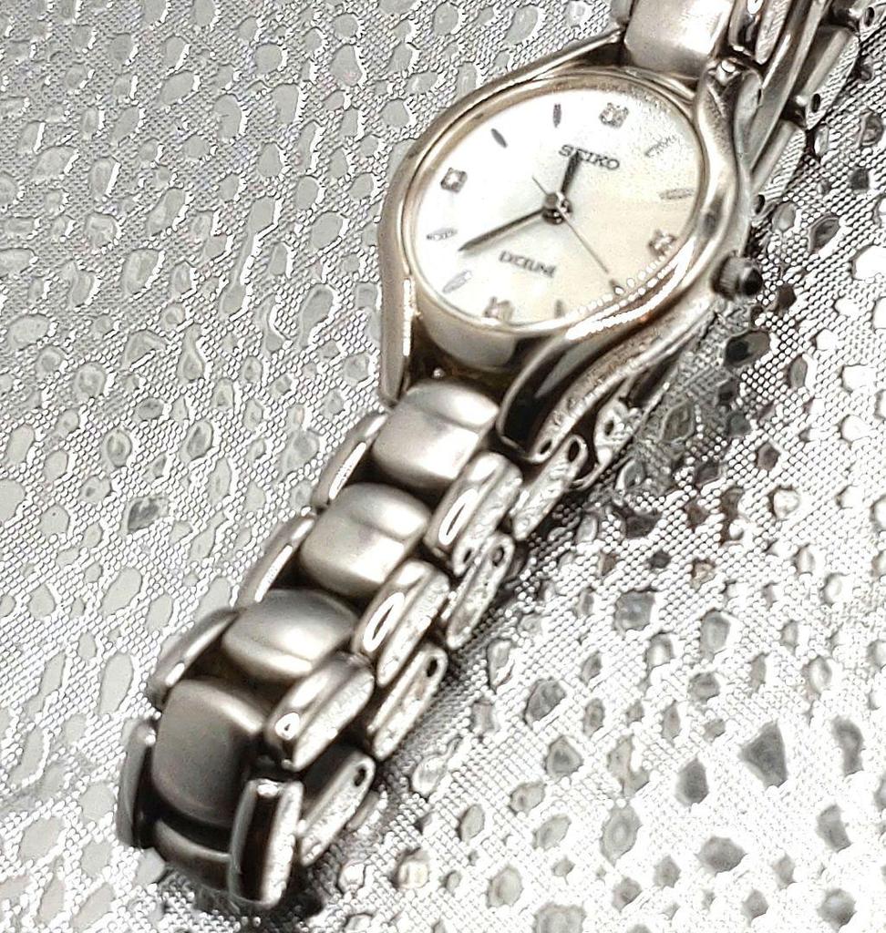 [USED] Seiko Exceline Watch, Small Silver with 4 Diamonds