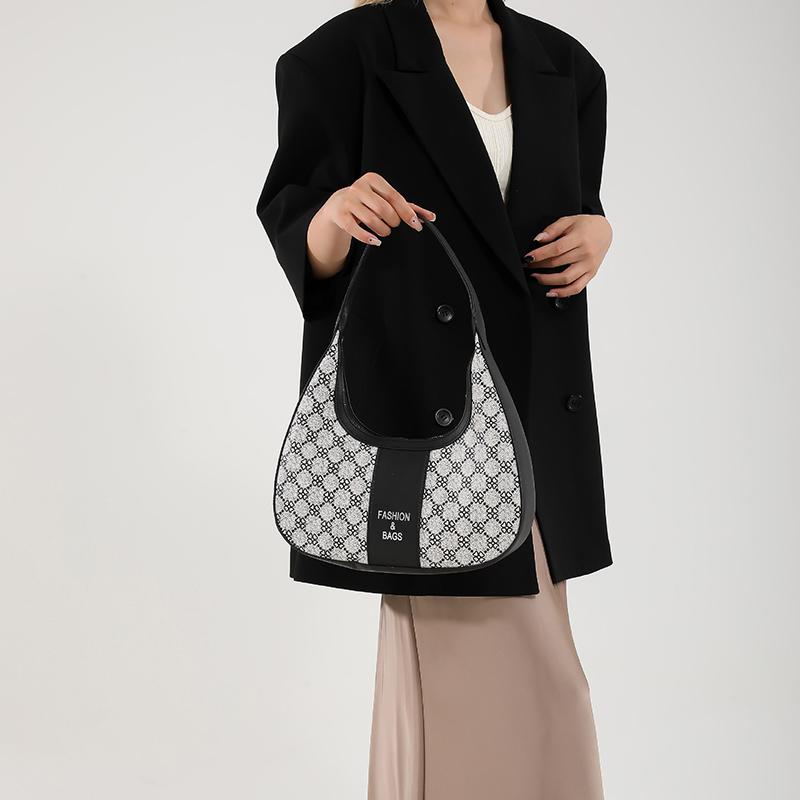 Vintage Letters Shoulder Crossbody Bags for Women Handbag Purses New Underarm Messenger Bags Female High Quality Hobo Bag CLE