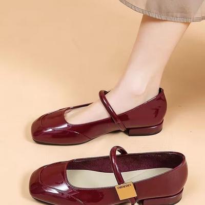 Ретро туфли Мэри Джейн красные с открытым ртом универсальные маленькие кожаные туфли 2025 весна и лето новые нишевые французские кожаные туфли-лодочки женские