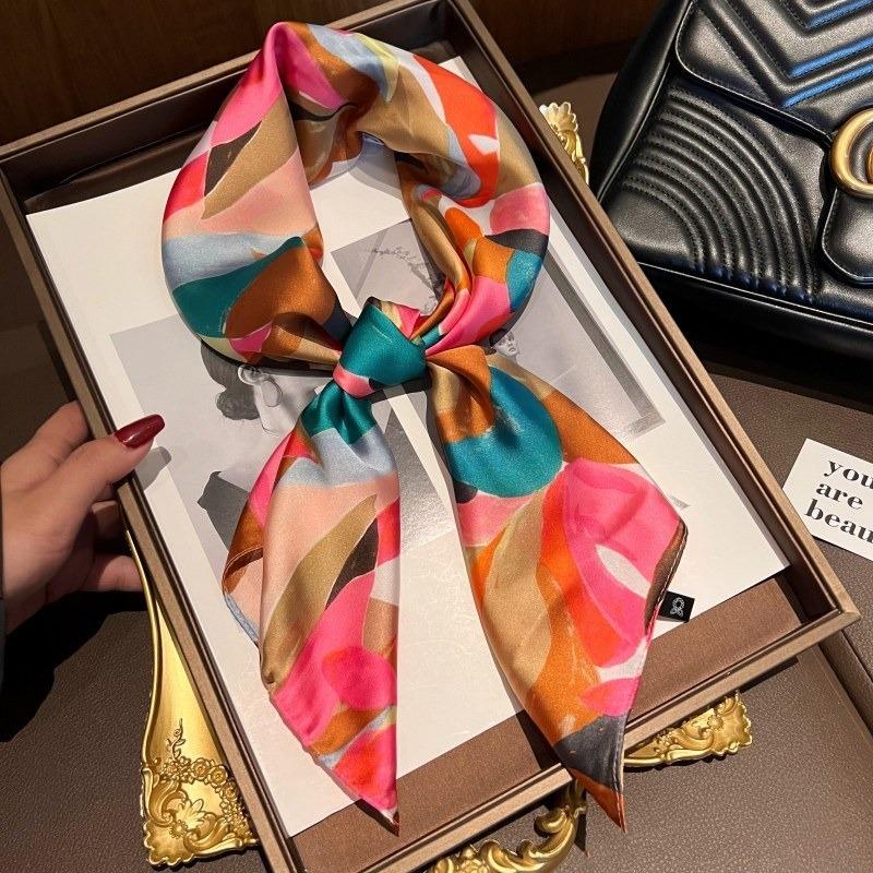 Women Fashion Versatile Elegant Printed Small Square Neck Scarf For Daily Wear
