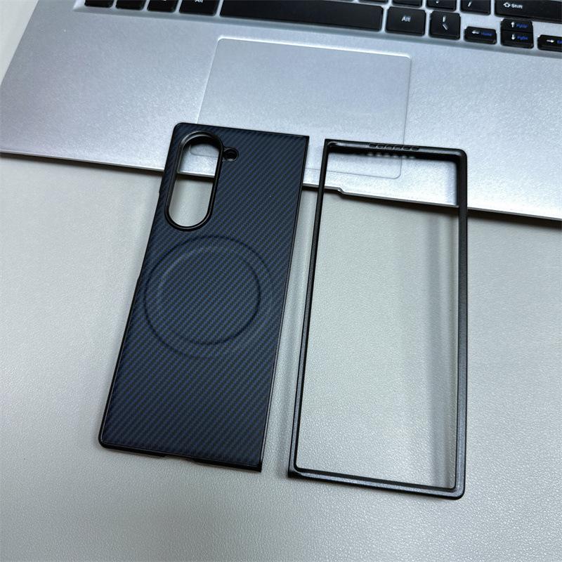 Applicable to Samsung Z Fold7 borderless magnetic folding leather mobile phone case Fold6 carbon fiber anti-drop protective case